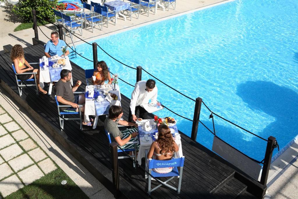 Seapark Spa Resort Джулианова Екстериор снимка