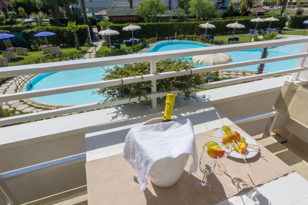Seapark Spa Resort Джулианова Екстериор снимка